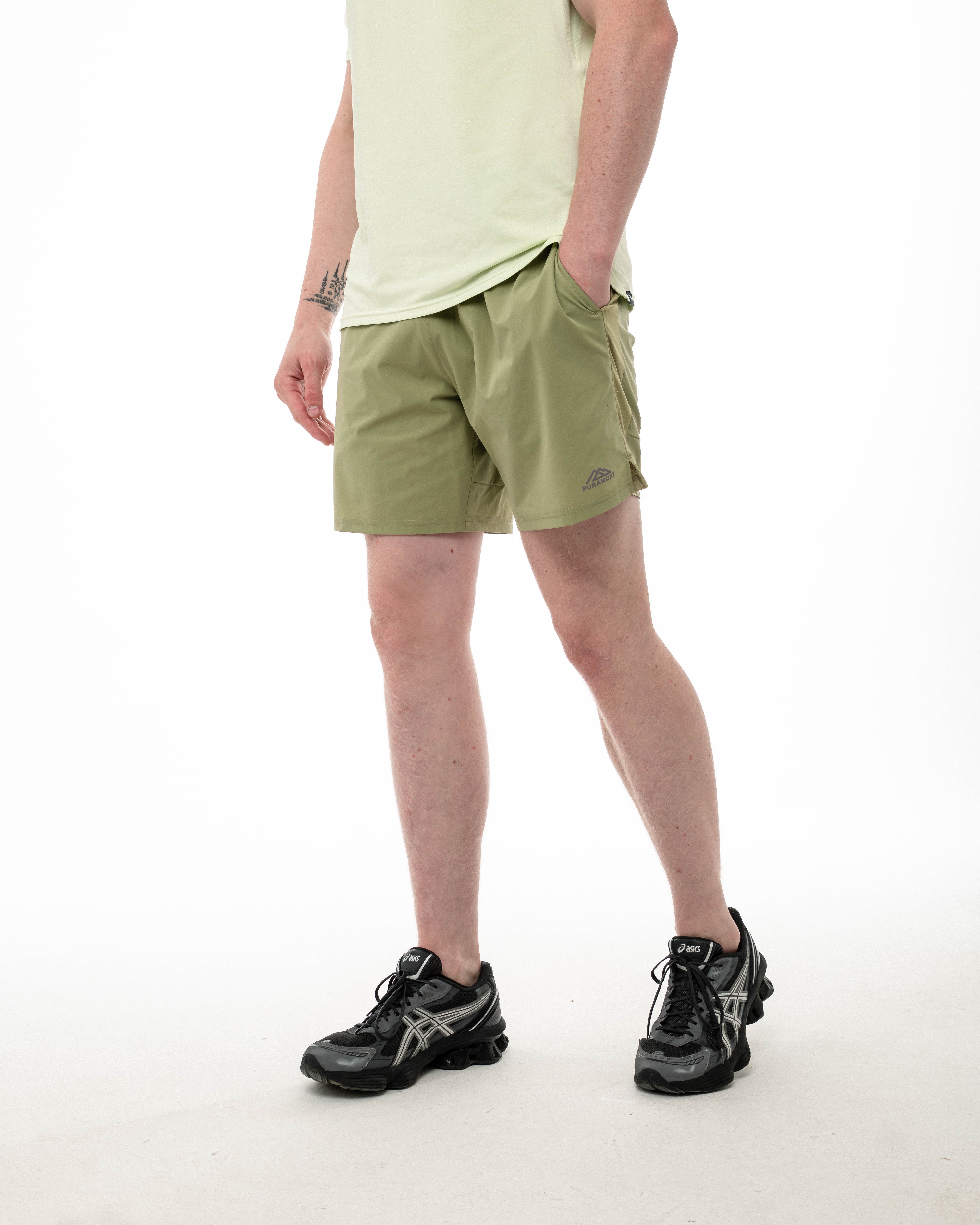 Momentum Shorts Olive