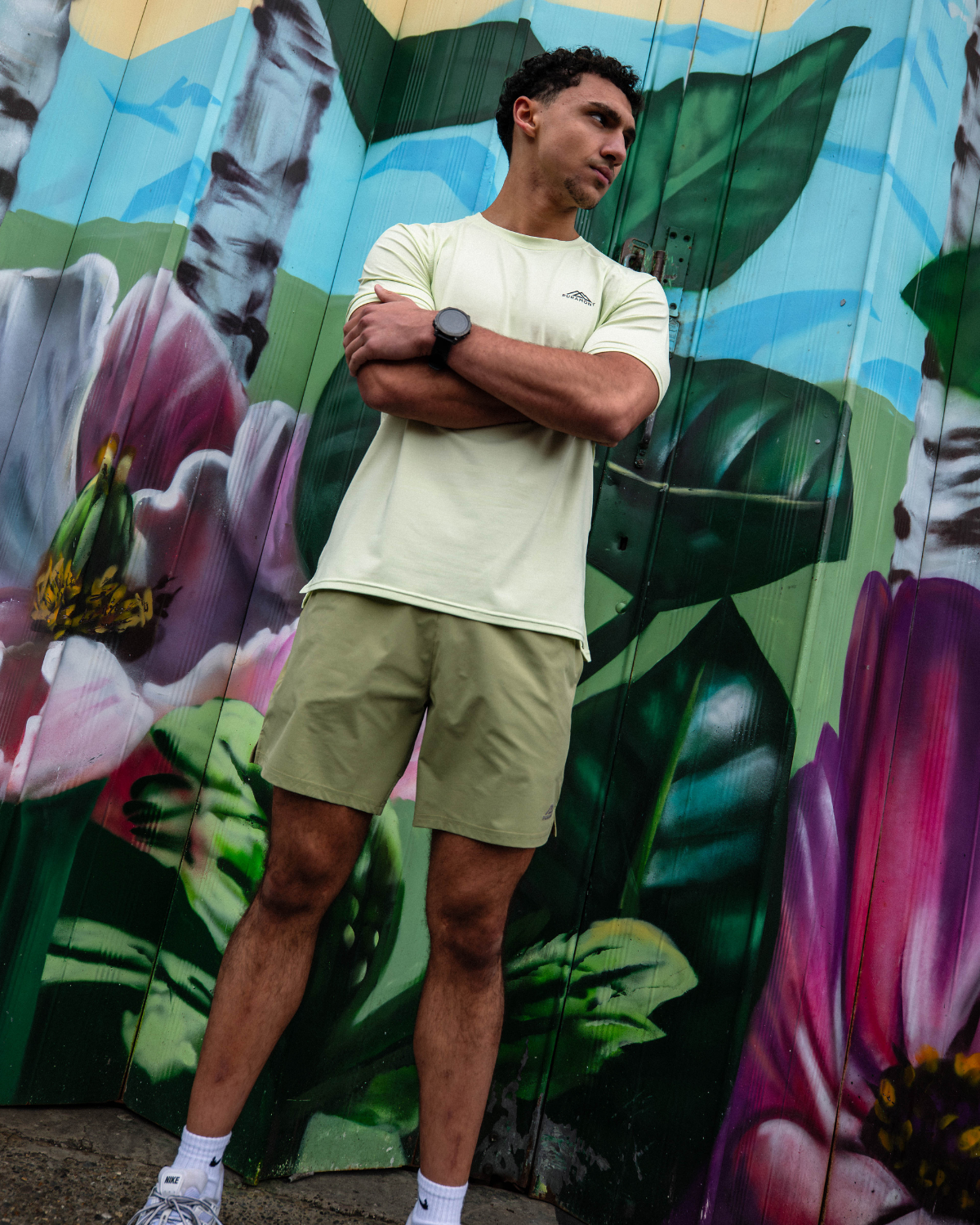 Horizon Tee - Pale Green